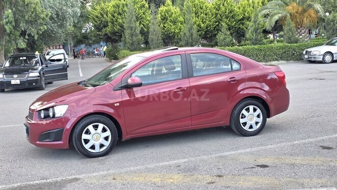 Chevrolet Aveo-7