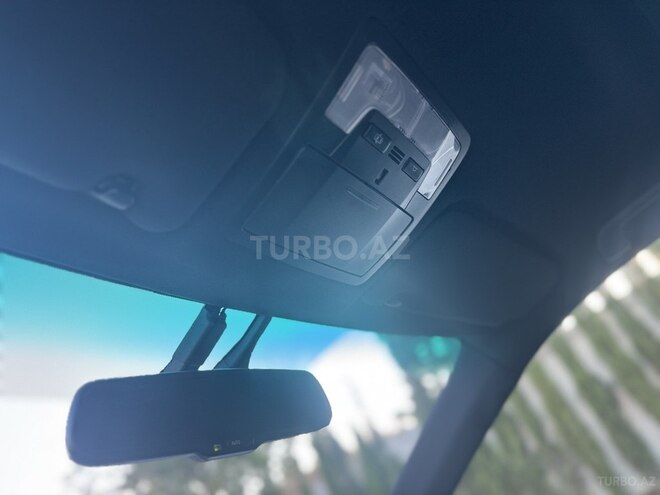 Toyota Camry-15