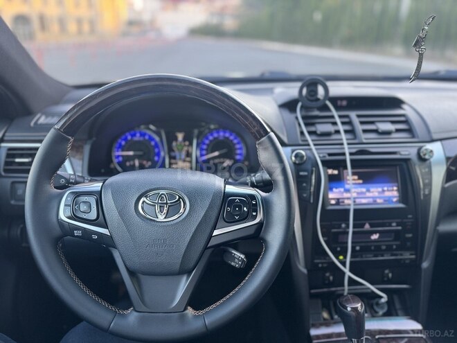 Toyota Camry-8