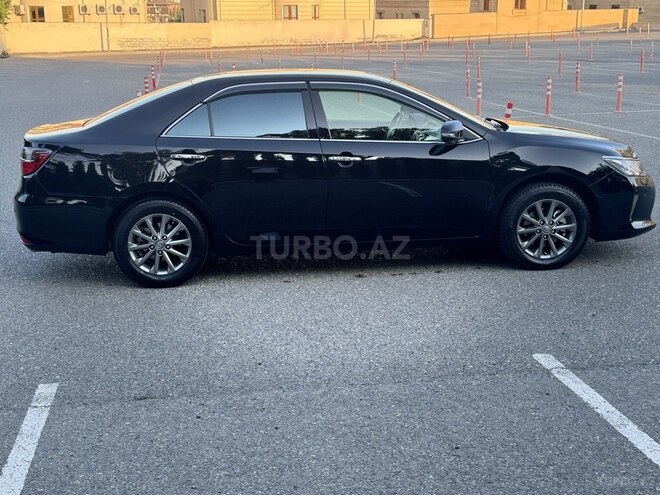 Toyota Camry-6