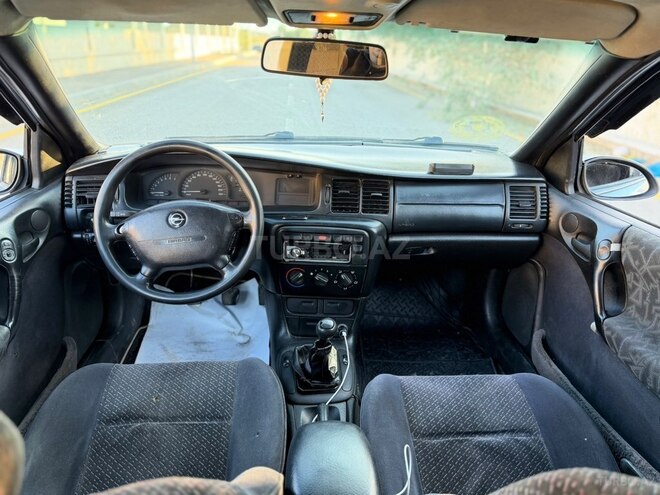 Opel Vectra-7