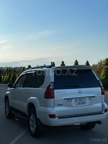 Toyota Land Cruiser Prado-8