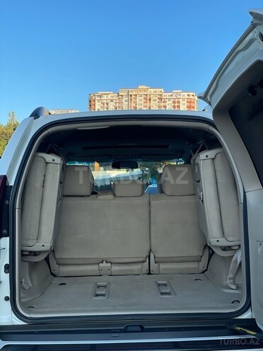 Toyota Land Cruiser Prado-12