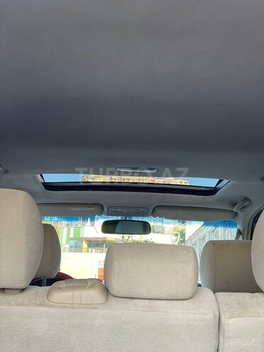 Toyota Land Cruiser Prado-11
