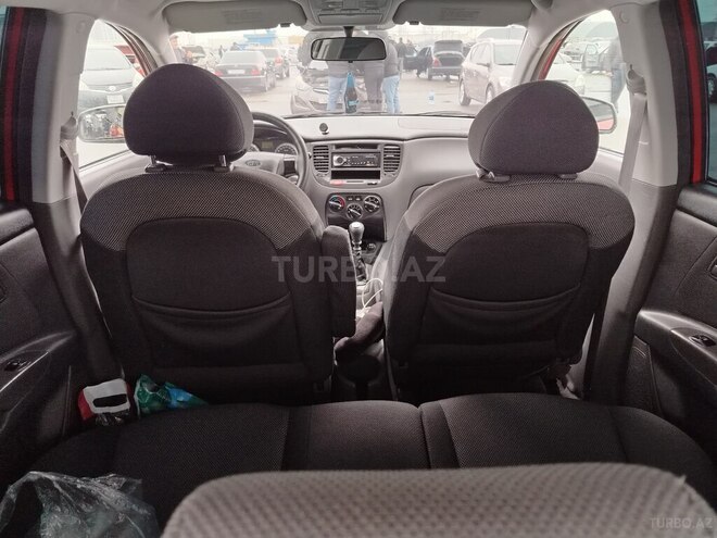 Kia Rio-8