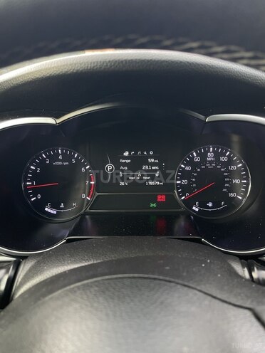 Kia Optima-13