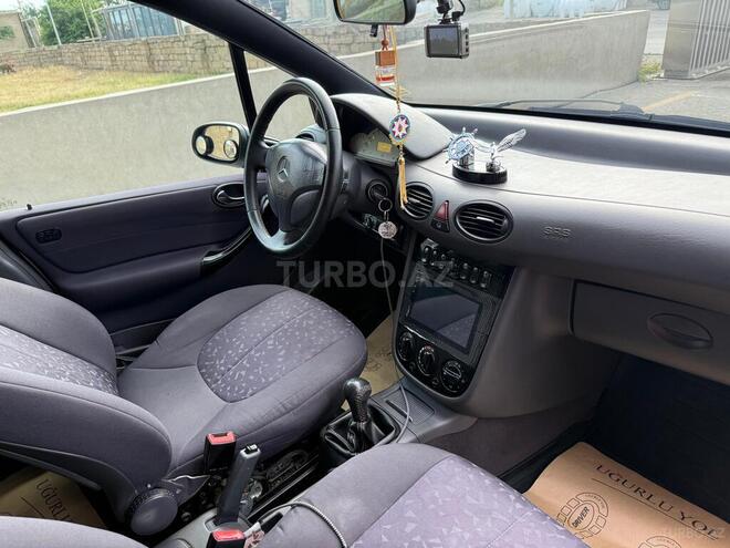 Mercedes A 160-16