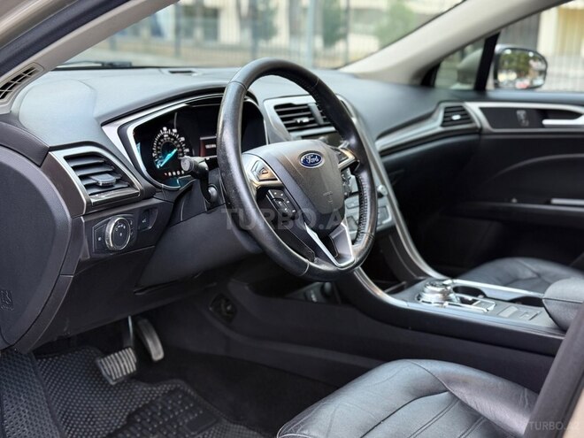 Ford Fusion (North America)-16