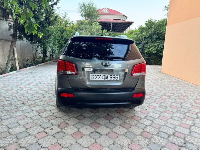 Kia Sorento-6