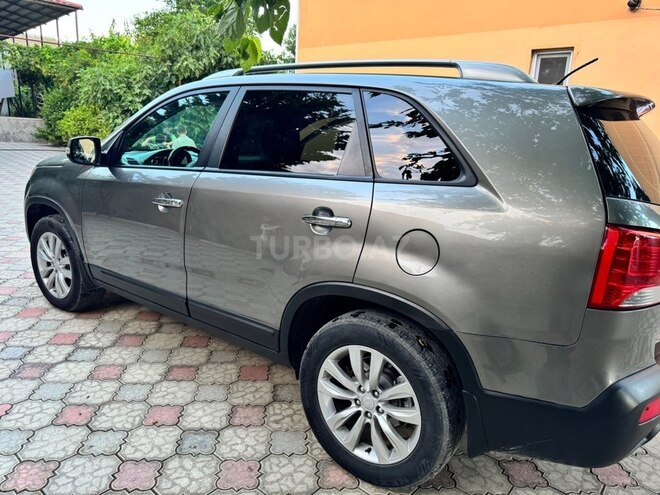 Kia Sorento-8