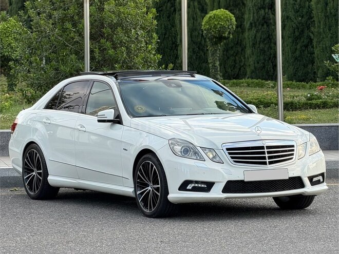Mercedes E 220-4