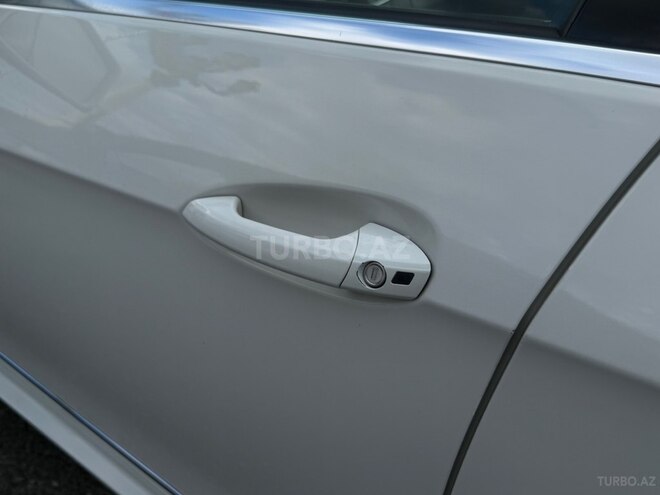 Mercedes E 220-16