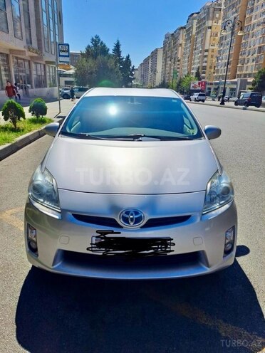 Toyota Prius-1