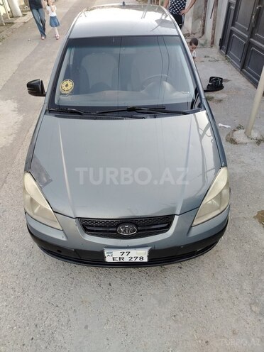 Kia Rio-1