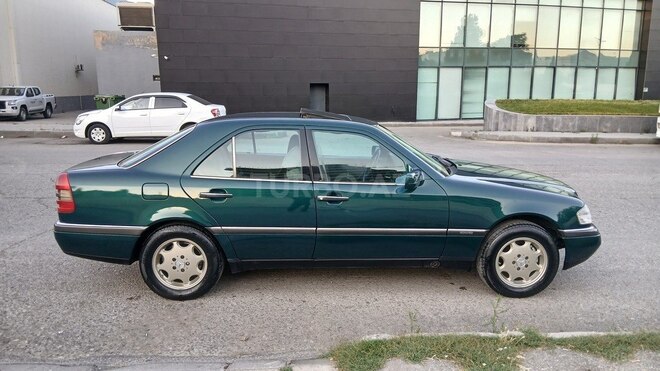 Mercedes C 200-4