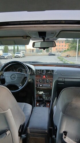 Mercedes C 200-6