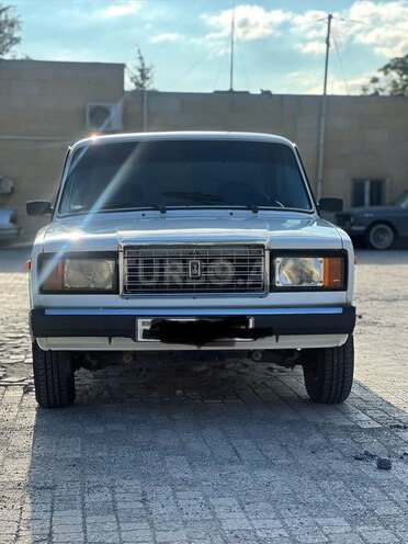 LADA (VAZ) 2107-2