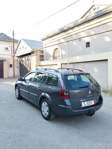 Renault Megane-6