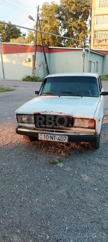 LADA (VAZ) 2107-1