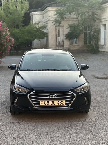 Hyundai Elantra-1