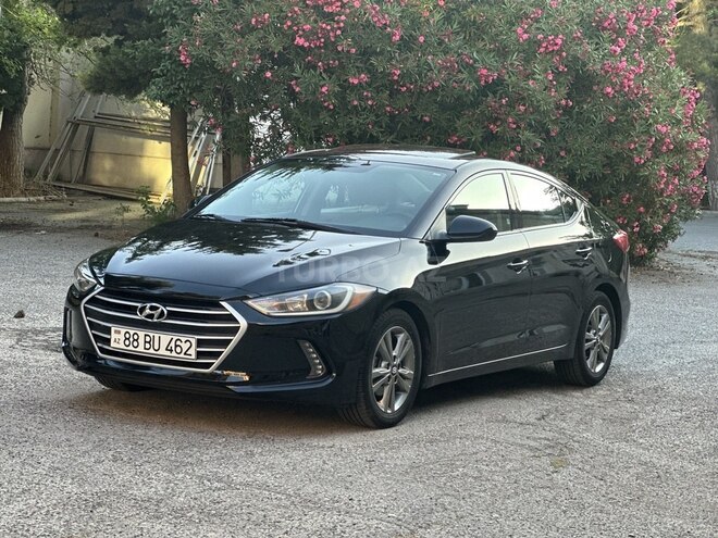Hyundai Elantra-3