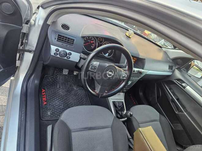 Opel Astra-12