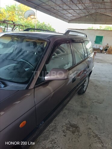 Opel Astra-2