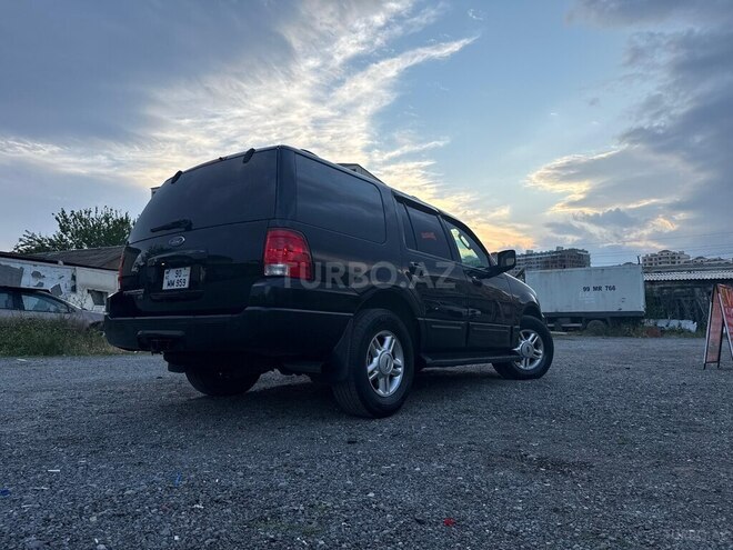 Ford Expedition-2