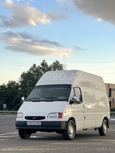 Ford Transit-6