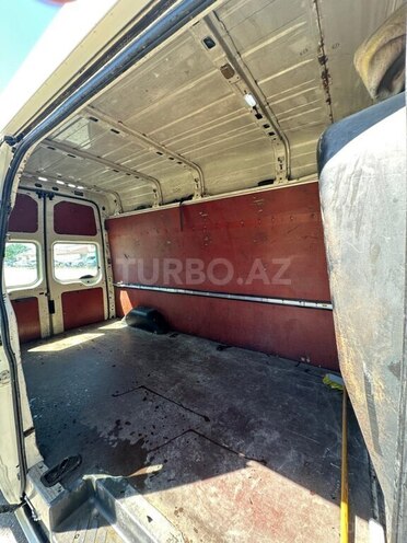 Ford Transit-3