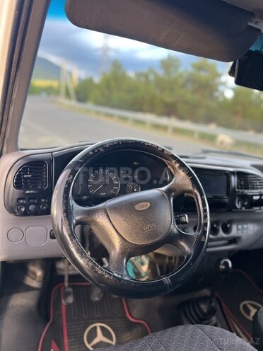 Ford Transit-17