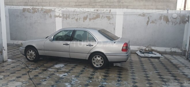 Mercedes C 180-5