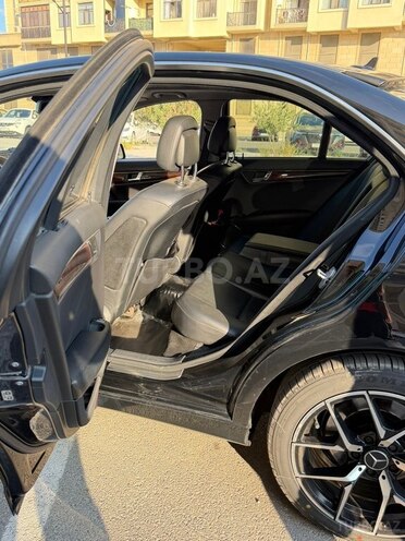 Mercedes C 300-8