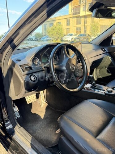 Mercedes C 300-7