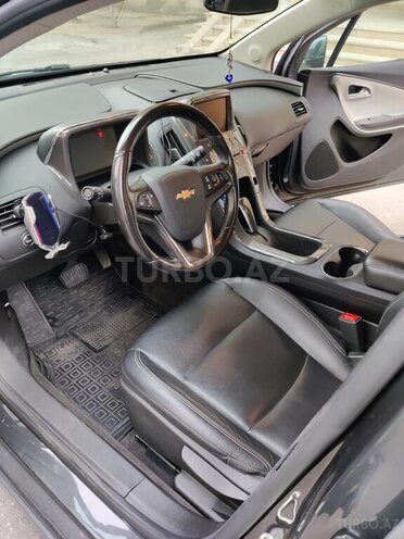 Chevrolet Volt-10