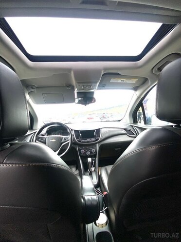 Chevrolet Trax-13
