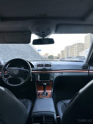 Mercedes E 220-3