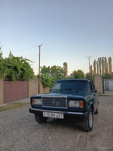 LADA (VAZ) 2107-1