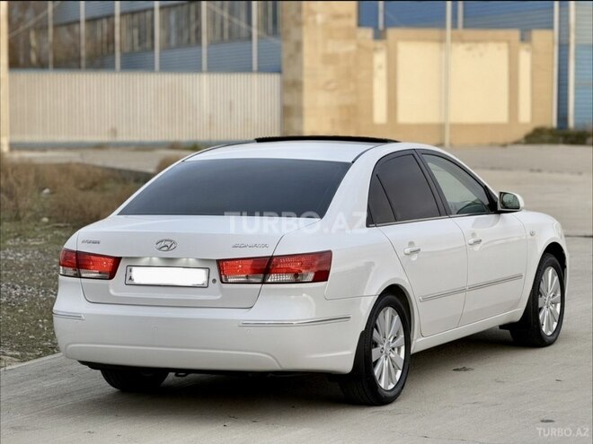 Hyundai Sonata-4