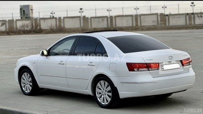 Hyundai Sonata-5