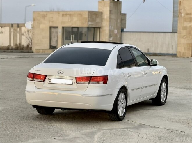 Hyundai Sonata-2