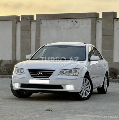 Hyundai Sonata-12