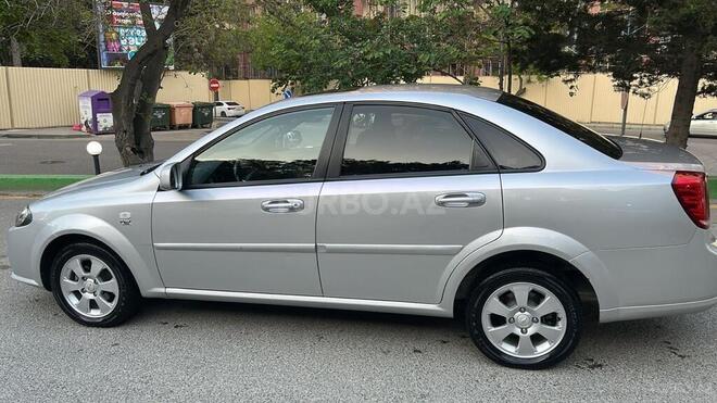 Chevrolet Lacetti-6