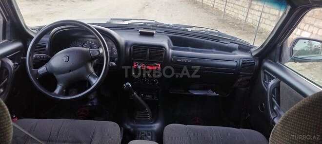 GAZ 3102 "Volga"-9