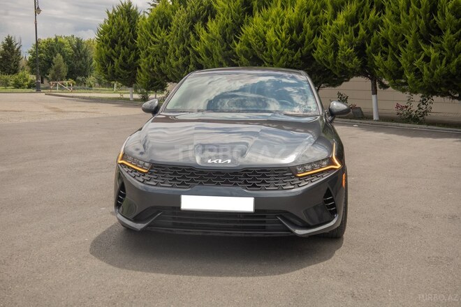 Kia K5-1