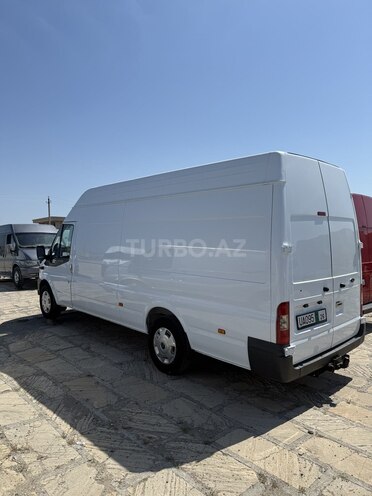 Ford Transit-7