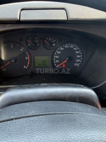 Ford Transit-11