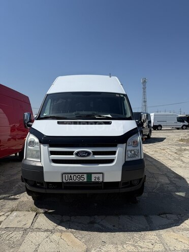 Ford Transit-1