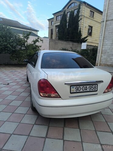 Nissan Sunny-5