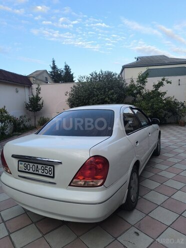 Nissan Sunny-6